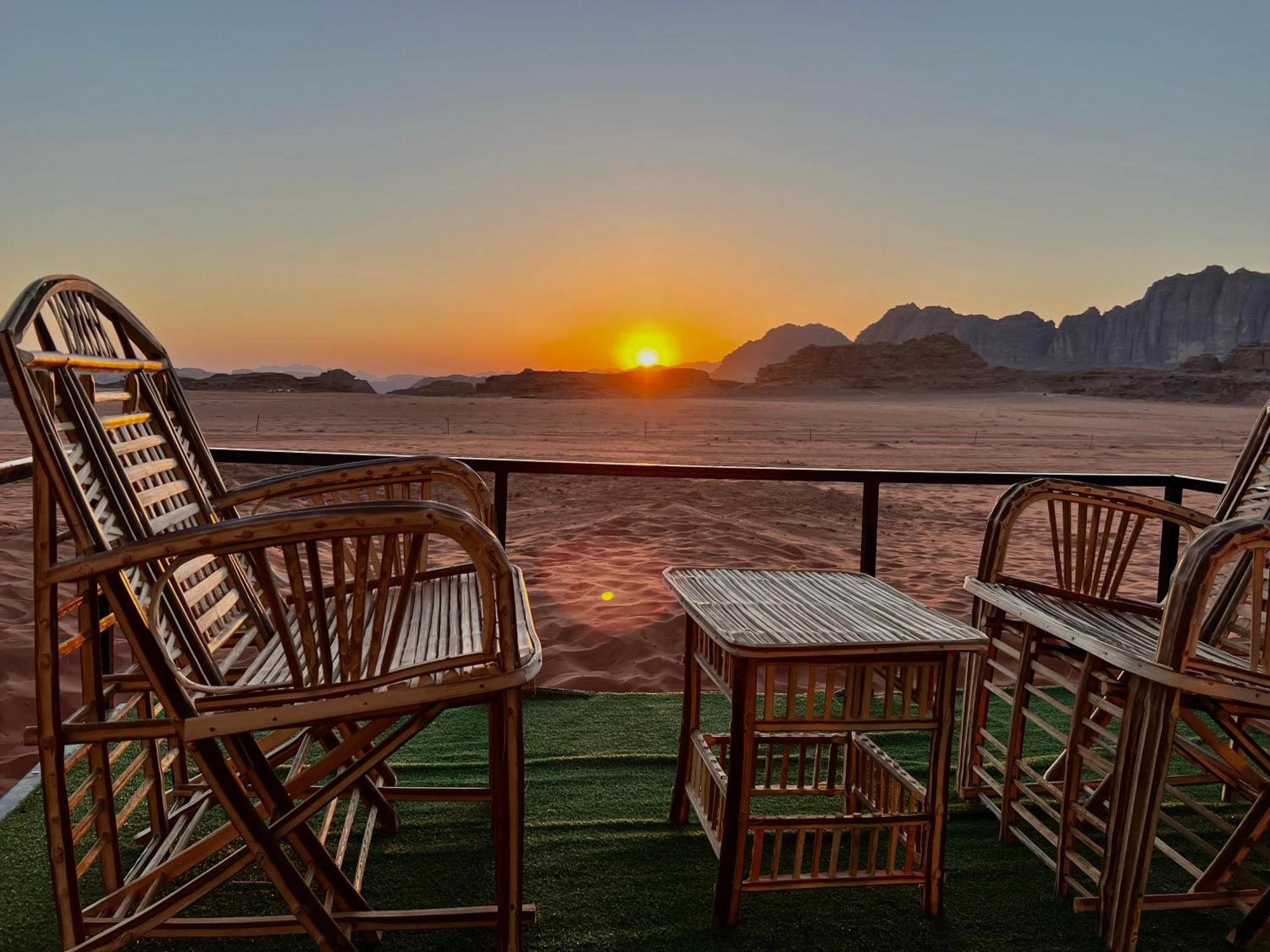 Hotel Desert Bedouin Adventure Wadi Rum Exterior foto